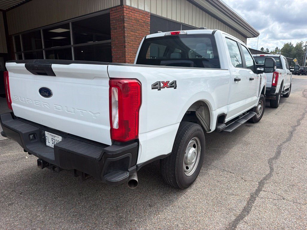 Used 2026 Ford F250 XL AWD/4WD image 3