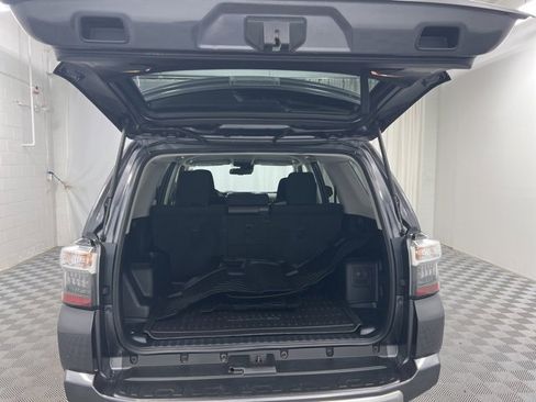 Used 2022 Toyota 4Runner TRD Off-Road image 8