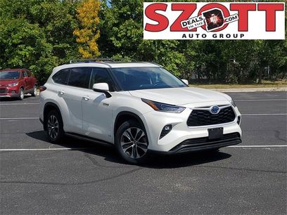 Used 2021 Toyota Highlander XLE