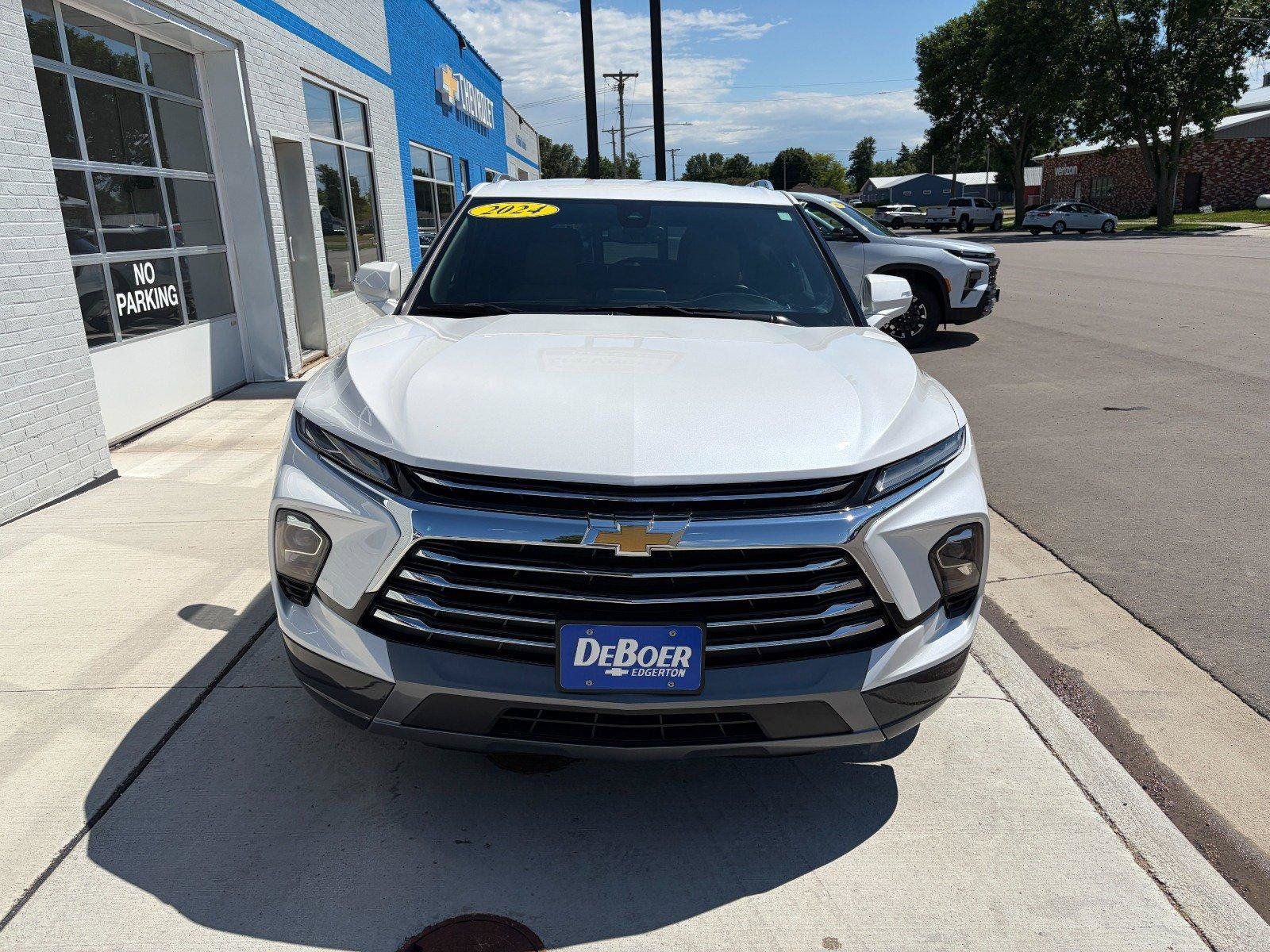 Used 2024 Chevrolet Blazer Premier w/ Enhanced Convenience Package AWD/4WD image 7