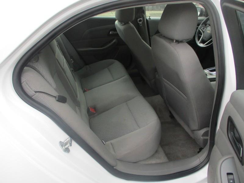Used 2013 Chevrolet Malibu LS w/ Protection Package FWD image 8