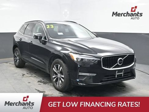 Used 2023 Volvo XC60 B5 Core AWD/4WD image 1