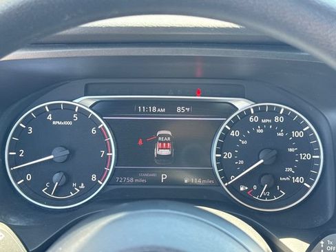 Used 2024 Nissan Rogue S FWD image 14