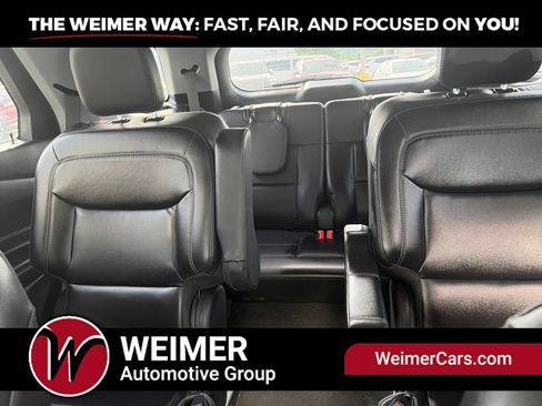 Used 2022 Ford Explorer XLT w/ Equipment Group 202A AWD/4WD image 31