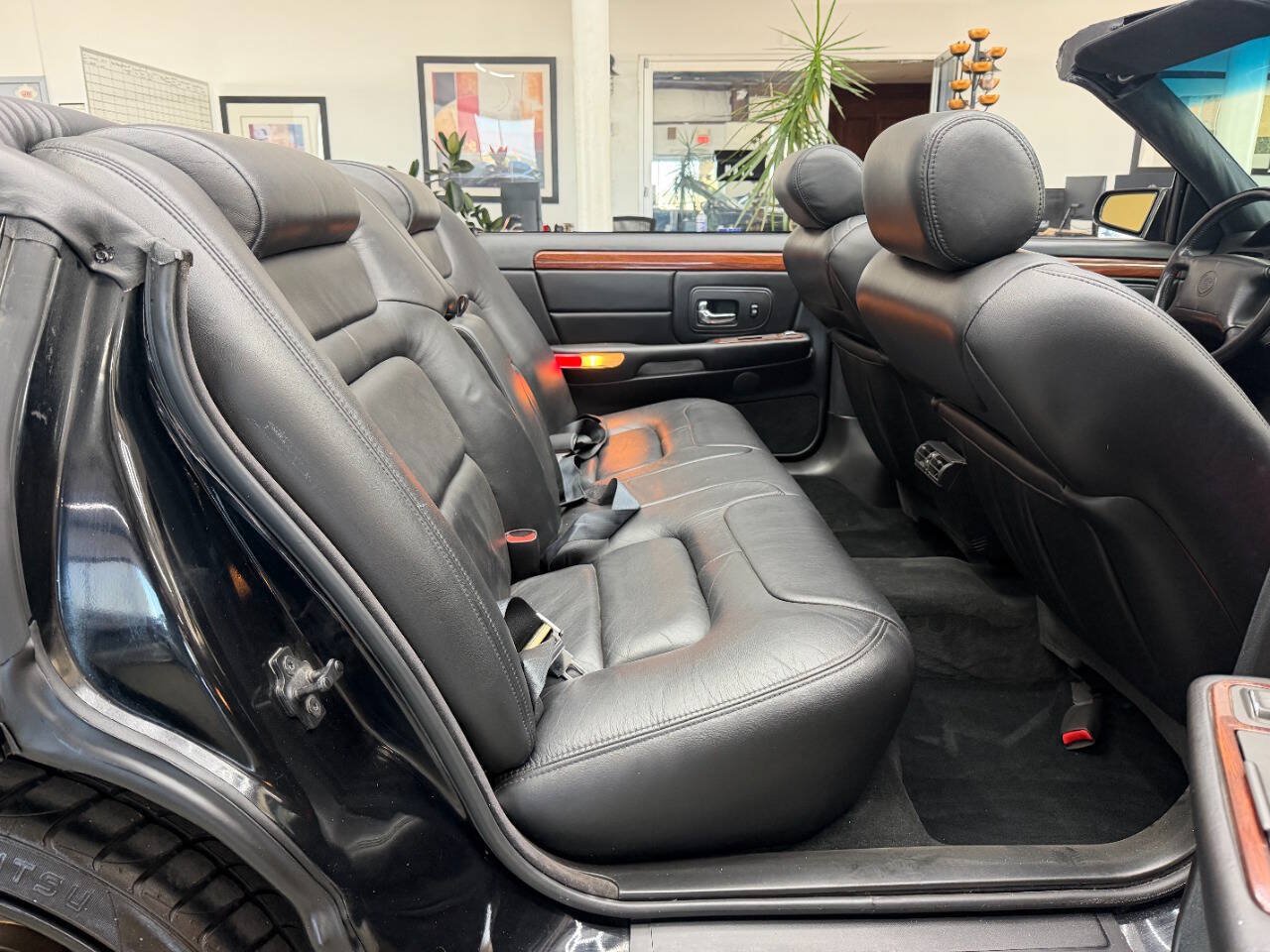 Used 1998 Cadillac De Ville FWD image 15
