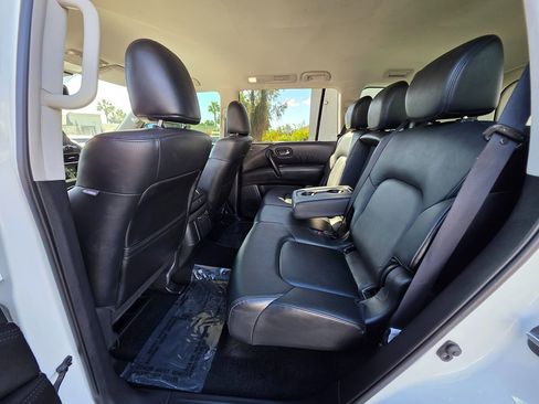 Used 2023 Nissan Armada SV image 18