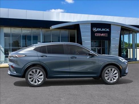 New 2026 Buick Envista Avenir image 5