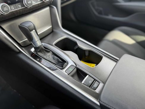 Used 2020 Honda Accord EX image 23
