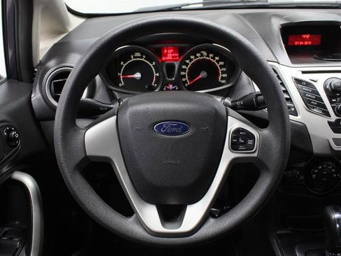 Used 2013 Ford Fiesta SE w/ Super Fuel Economy Pkg image 14