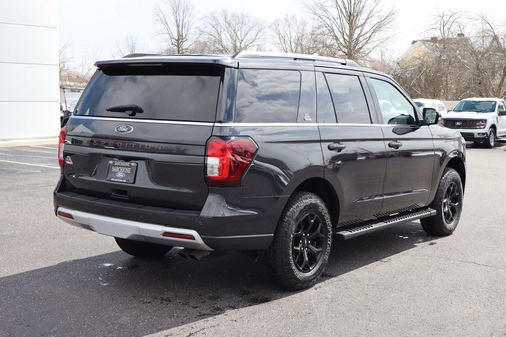 Used 2024 Ford Expedition Timberline AWD/4WD image 3