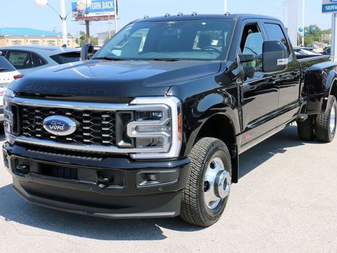 New 2026 Ford F350 Platinum AWD/4WD image 2