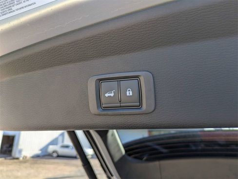 New 2026 Mitsubishi Outlander SE image 14