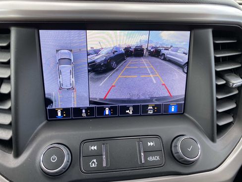 Used 2023 GMC Acadia AT4 w/ Technology Package AWD/4WD image 13