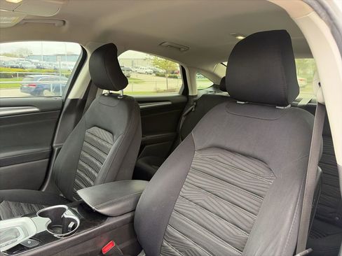 Used 2016 Ford Fusion SE image 42