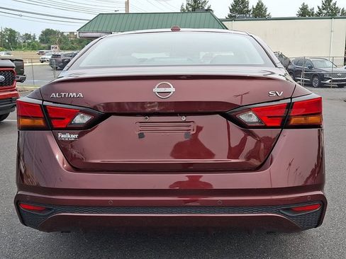 Used 2023 Nissan Altima 2.5 SV FWD image 5