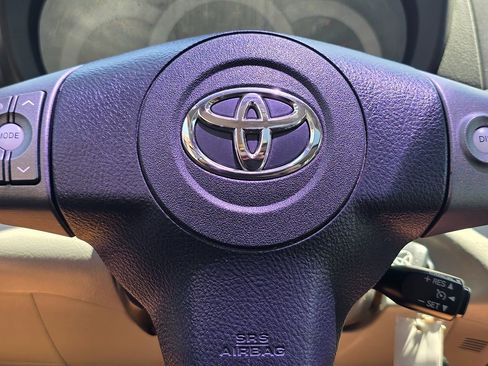 Used 2011 Toyota RAV4 2WD w/ Upgrade Value Pkg image 29