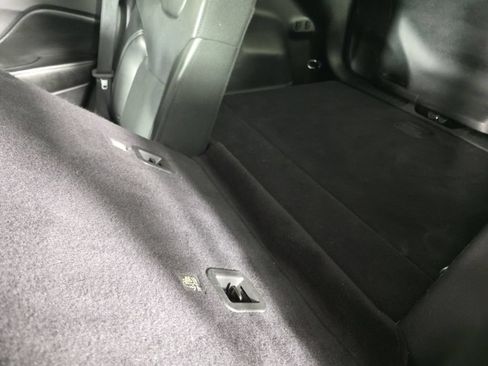 Used 2019 Jeep Cherokee Limited AWD/4WD image 31