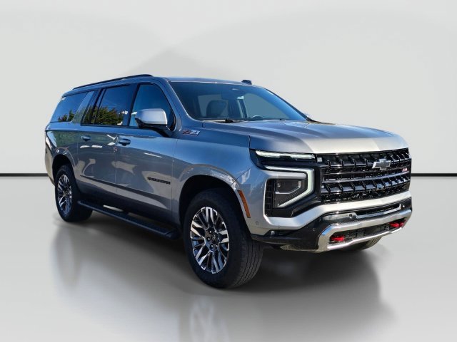 Used 2025 Chevrolet Suburban Z71 AWD/4WD image 7