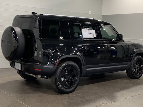 Used 2026 Land Rover Defender 110 S AWD/4WD image 2