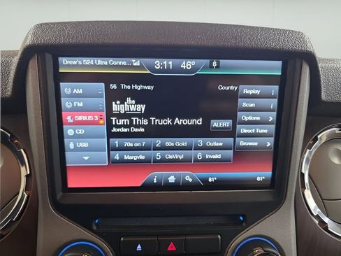 Used 2016 Ford F350 Lariat w/ Lariat Interior Package AWD/4WD image 12