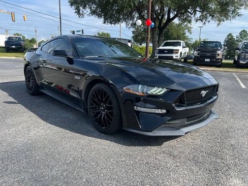 Used 2020 Ford Mustang GT Premium w/ GT Performance Package RWD image 3