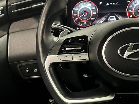 Used 2022 Hyundai Tucson Limited image 11