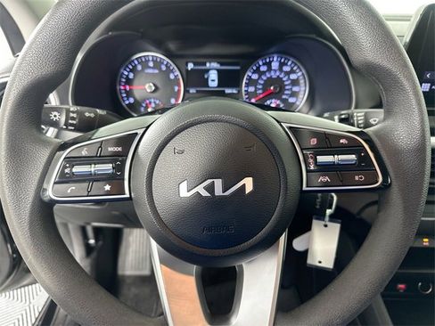 Used 2023 Kia Forte LXS image 18