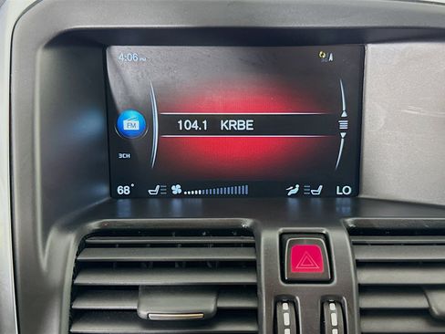 Used 2016 Volvo XC60 T5 Platinum w/ Protection Package image 17