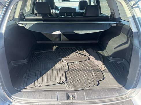 Used 2011 Subaru Outback 3.6R Limited AWD/4WD image 29