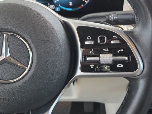 Certified 2022 Mercedes-Benz GLB 250 image 27