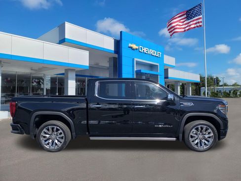 Used 2025 GMC Sierra 1500 Denali w/ Denali Reserve Package AWD/4WD image 2