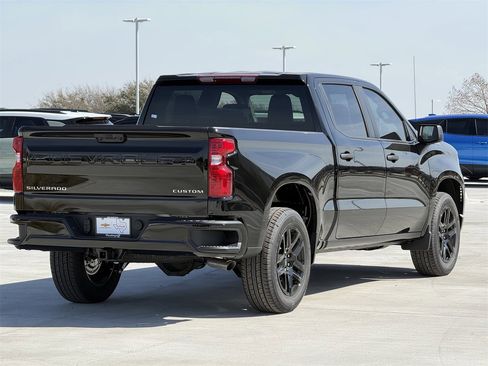 New 2026 Chevrolet Silverado 1500 Custom image 4