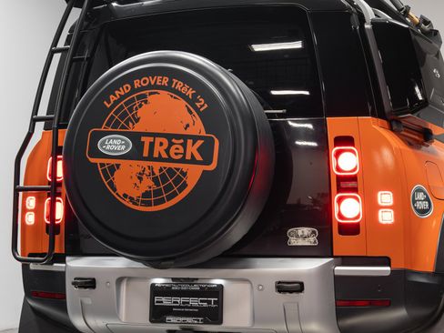 Used 2022 Land Rover Defender 110 S image 81