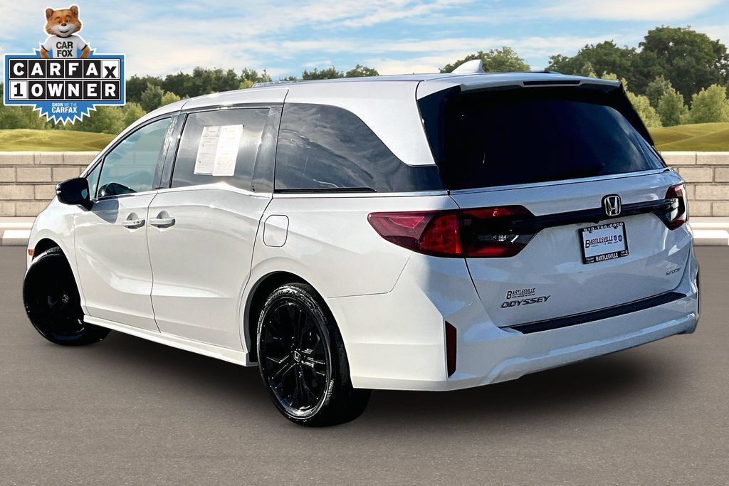 Used 2025 Honda Odyssey Sport-L image 11