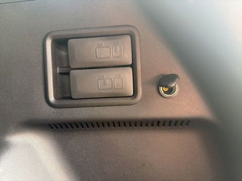 Used 2024 Chevrolet Equinox LT AWD/4WD image 26