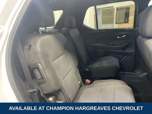 Used 2023 Chevrolet Traverse LT image 35