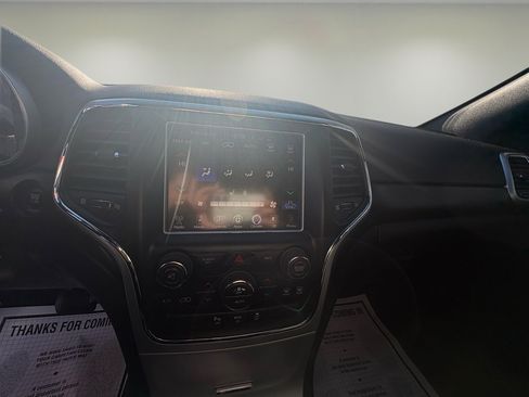Used 2015 Jeep Grand Cherokee Altitude image 24