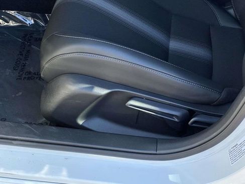 Certified 2025 Honda Civic Sport image 11