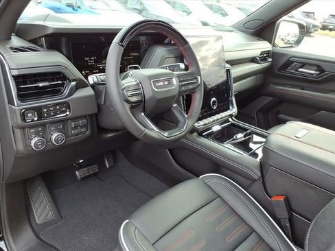 New 2026 GMC Yukon AT4 Ultimate AWD/4WD image 3
