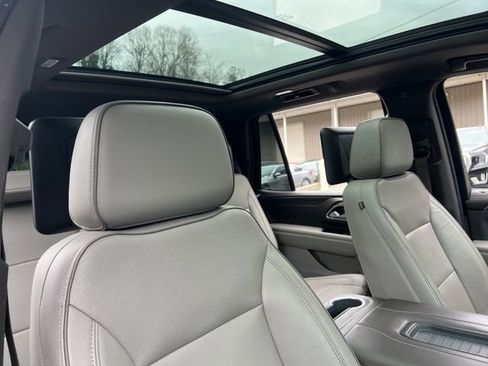 Used 2021 GMC Yukon SLT w/ SLT Luxury Plus Package image 37