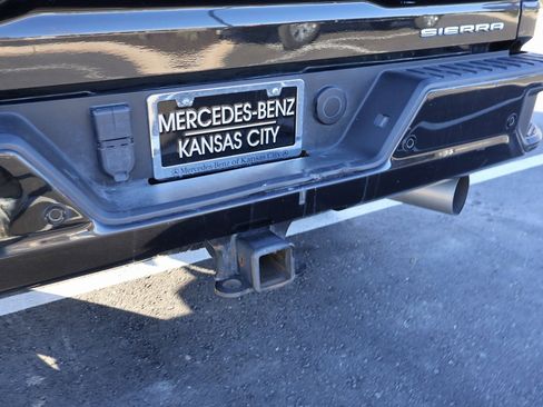 Used 2022 GMC Sierra 2500 Denali w/ Denali Ultimate Package image 9