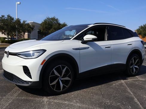 Used 2023 Volkswagen ID.4 Pro S image 3
