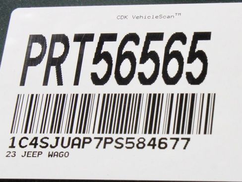 Used 2023 Jeep Wagoneer 2WD image 31