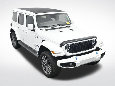 Used 2024 Jeep Wrangler High Altitude AWD/4WD image 23