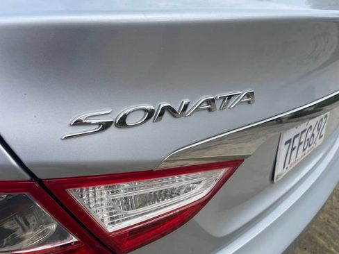 Used 2013 Hyundai Sonata Limited w/ Premium Pkg FWD image 7