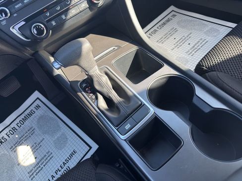 Used 2019 Kia Optima LX FWD image 15