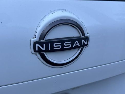 Used 2023 Nissan Rogue S FWD image 8