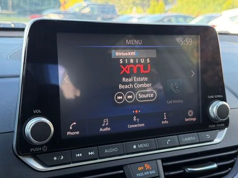 Used 2023 Nissan Altima 2.5 SR image 27