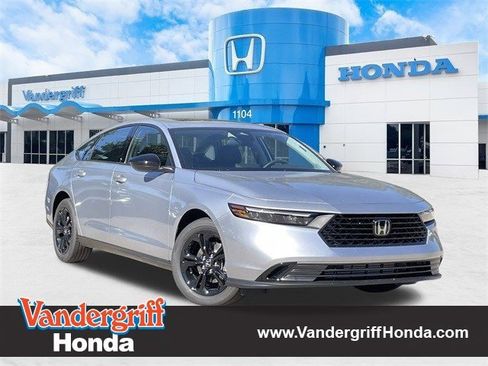 New 2025 Honda Accord SE image 1