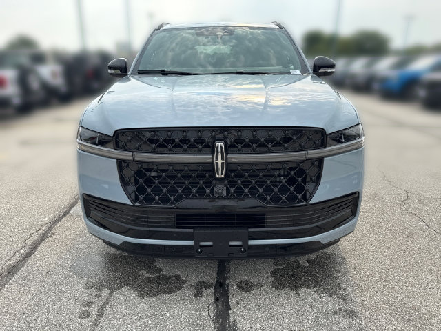 New 2027 Lincoln Navigator Reserve w/ Jet Appearance Package AWD/4WD image 11